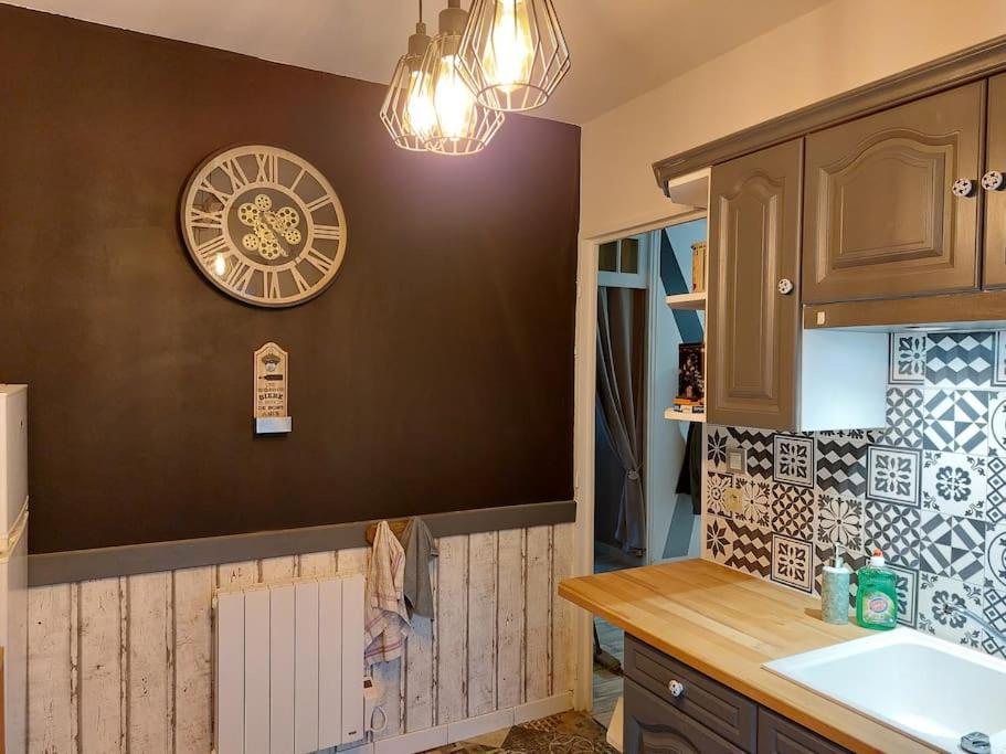 Appart Hyper Centre- Parking Apartment Vierzon Ngoại thất bức ảnh