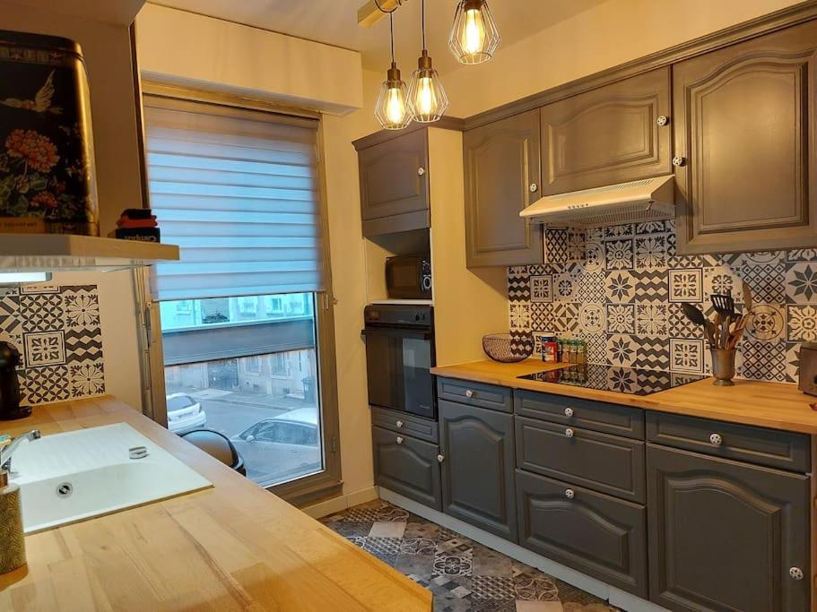 Appart Hyper Centre- Parking Apartment Vierzon Ngoại thất bức ảnh